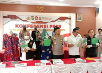 Sabu-sabu Dikemas ke Dalam Kancing Baju Sari, Pelakunya Ditangkap Polres Metro Tangerang