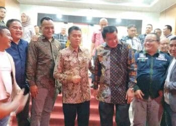LEPAS SAMBUT: Situasi dalam acara lepas sambut Kepala Kejaksaan Negeri (Kejari) Kabupaten Tangerang yang dilaksanakan di GSG Pusat Pemerintahan Kabupaten Tangerang, Senin (27/2) malam. (ALFIAN HERIANTO)