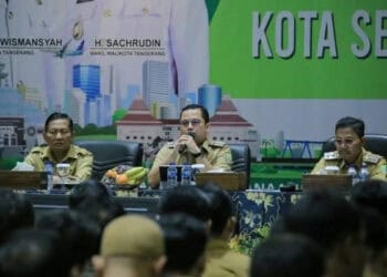 ASN Pemkot Tangerang Diminta Beri Pelayanan Menyentuh, Arief: Misalnya Beri Hadiah