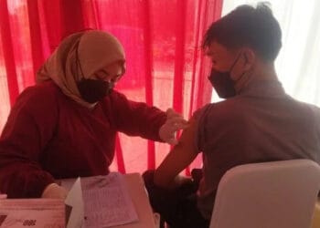 Polisi Gelar Vaksinasi Booster 2 di Terminal 3 Bandara Soekarno-Hatta