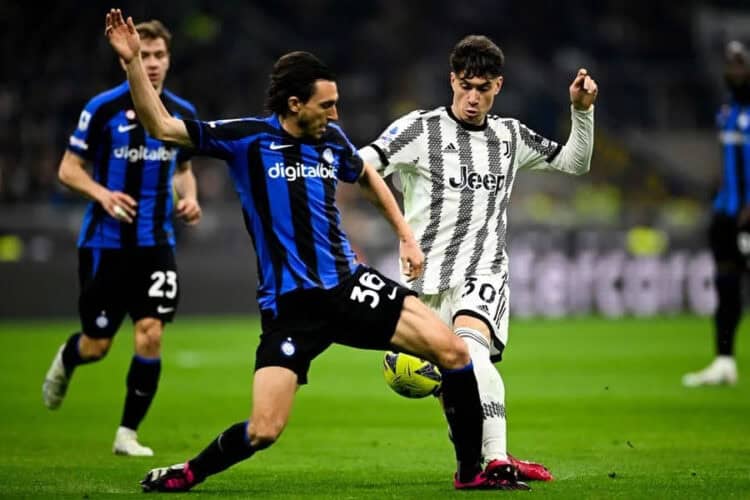 Kemenangan Juventus Diwarnai Kontroversi Handball