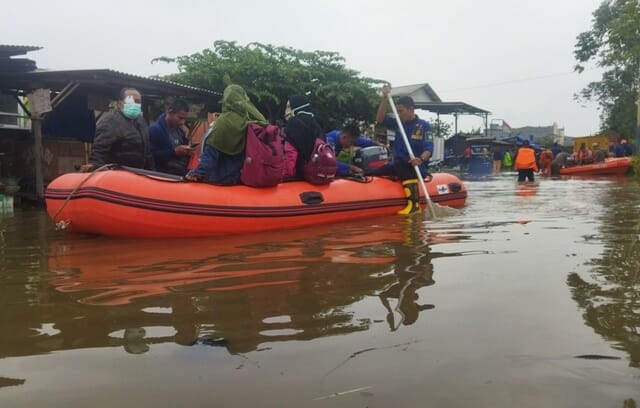 Kali Ledug Rembes, Ratusan KK di Periuk Terdampak Banjir
