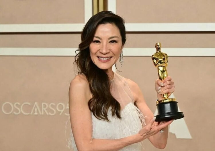 Sukses Michelle Yeoh: Wanita Asia Pertama Pemeran Terbaik Oscar