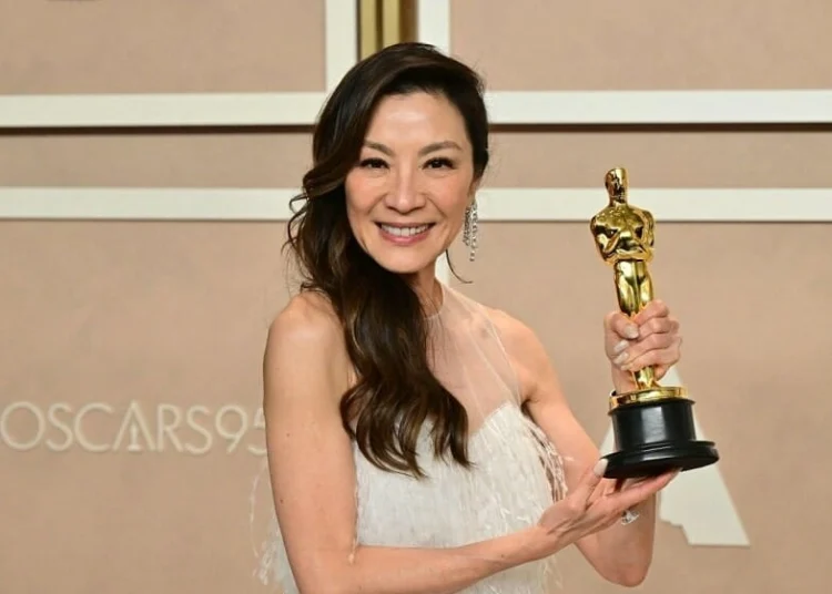 Sukses Michelle Yeoh: Wanita Asia Pertama Pemeran Terbaik Oscar