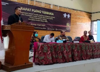 Pleno Terbuka