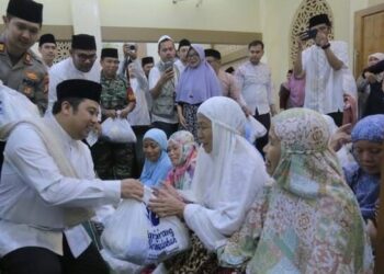 6.000 Paket Sembako Dibagikan Kepada Warga di Kota Tangerang