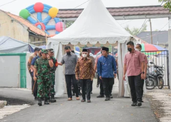 Pj Gubernur Banten Al Muktabar, sambut kepulangan Wapres RI Ma'ruf Amin. (ISTIMEWA)