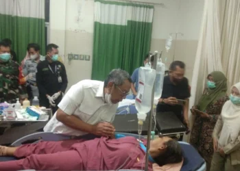 Benyamin Davnie Terharu Saat Temui Korban di RS Soeselo Slawi