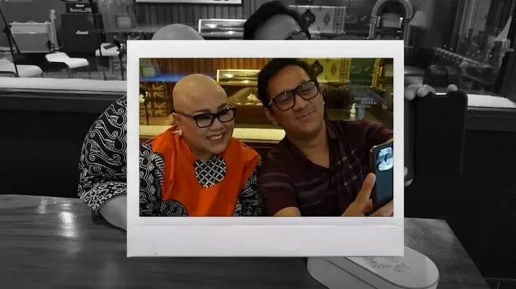 Ketika Nunung Nangis, Tak Terima Jadi Botak Pasca Kemoterapi Kanker
