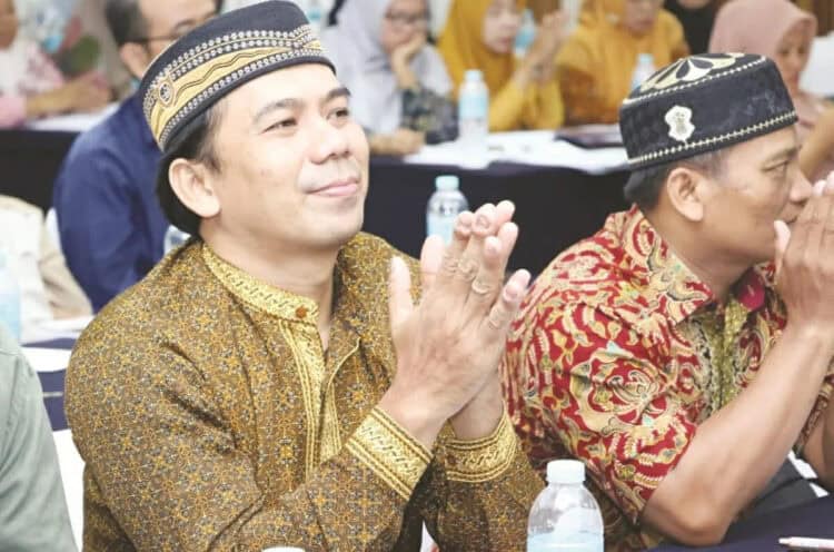 Benyamin Ingin Anak di Tangsel Mampu Baca Kitab Kuning