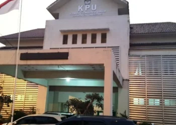 GEDUNG KPU: Suasana di Sekretariat KPU Kabupaten Tangerang. (DOK/SATELITNEWS)