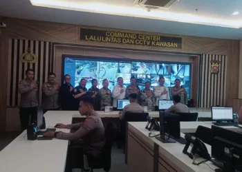 BERKUNJUNG: Situasi di Mapolresta Tangerang, saat Ketua MKD berkunjung memantau kinerja Polisi Daerah di Kabupaten Tangerang, Selasa (6/6). (ALFIAN HERIANTO)