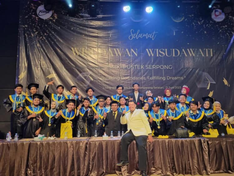 SMK Pustek Serpong Gelar Pelepasan Siswa Kelas XII