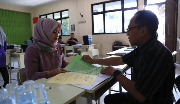 Dampak Kebijakan Sekolah Gratis di 73 SMP Swasta, Warga Kota Tangerang “Serbu” Sekolah Swasta