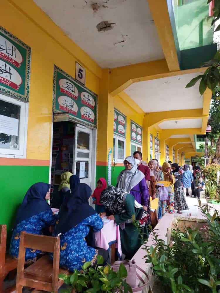 PPDB–Sejumlah sekolah di Kabupaten Serang, masih melakukan PPDB, karena masih belum memenuhi kuota, belum lama ini. (DOKUMEN/SATELITNEWS.COM)