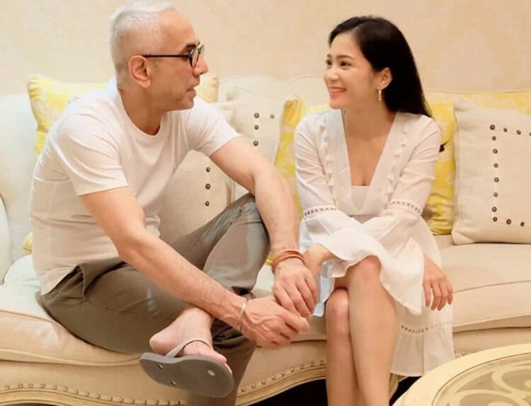 Puji Sang Suami, Bunga Zainal: Tanggung Jawab Sama Istri Dan Anak