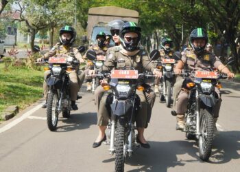 Satpol PP Rutin Gelar Patroli Patuh Perda di Puspemkab Tangerang. (ISTIMEWA)