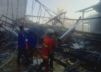 Sebuah perusahaan di Kabupaten Serang terbakar, Rabu (19/7/2023). (ISTIMEWA)