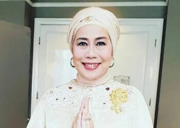 Dewi Yull Ogah Bahas Kondisi Kesehatan Ray Sahetapy