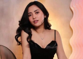 Party Bareng Mantan Suami, Rachel Vennya Double Date di Bali