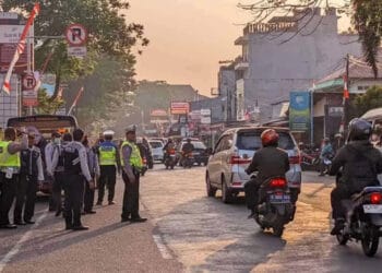 Parkir Sembarangan, Puluhan Kendaraan Digembosi Petugas Dishub Kota Tangerang