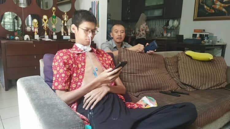 Menengok Sultan Rif'at Alfati, Warga Tangsel Yang Tak Bisa Bicara Setelah Tersangkut Kabel Optik