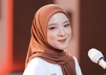 Lirik Lagu Sholawat Nabi Putra Abdullah-Nissa Sabyan