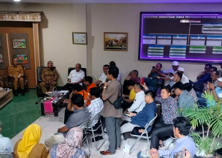 Audiensi Para Pengusaha Penggilingan Padi, dengan Pemprov Banten dan PT Wilmar, Senin (4/9/2023). (LUTFHI/SATELITNEWS.COM)