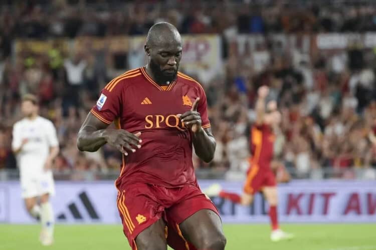 AS Roma Jawab Kritik dengan Pesta Gol
