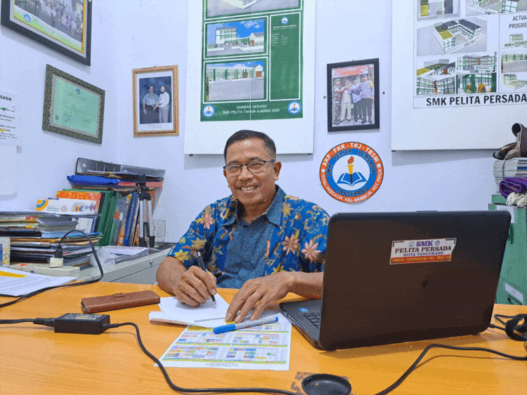 Cetak Generasi Cerdas yang Beradab