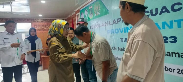 Nelayan di Kabupaten Serang, mengikuti sekolah lapang cuaca yang diadakan oleh BMKG. (ISTIMEWA)