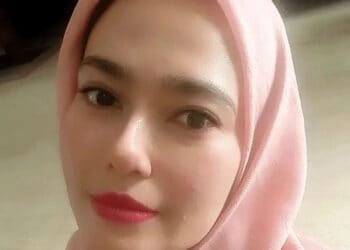 Catherine Wilson Tampil Berhijab, Usai Digugat Cerai Suami