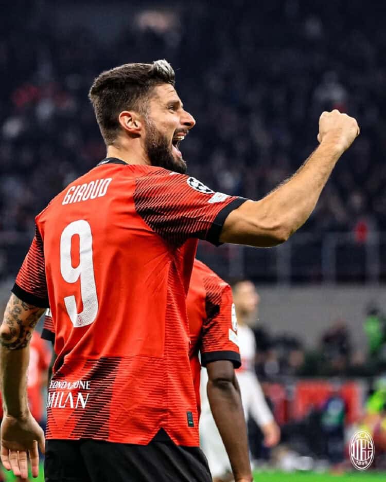 Hina Wasit, Giroud Diskors Dua Laga