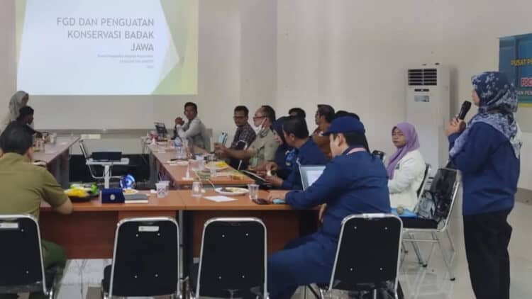Pegawai Balai TNUK dan stakeholder terkait, gelar Rakor. (ISTIMEWA)