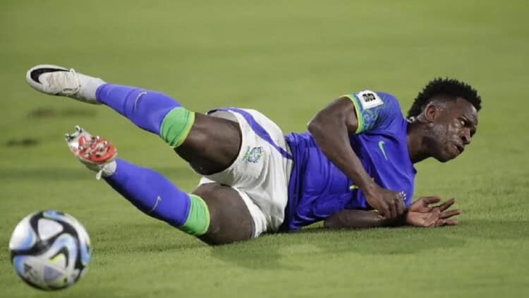 Kena Cedera Hamstring, Vinicius Absen 10 Pekan