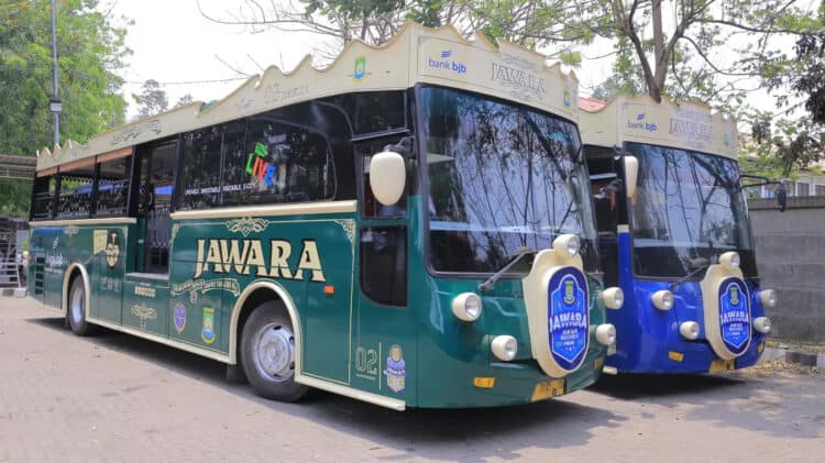 Bus Jawara