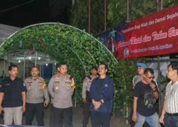 Kapolres Metro Tangerang Kota dan jajarannya, melakukan pengecekkan kesiapan pengamanan di Gereja, jelang Perayaan Natal 2023. (ISTIMEWA)