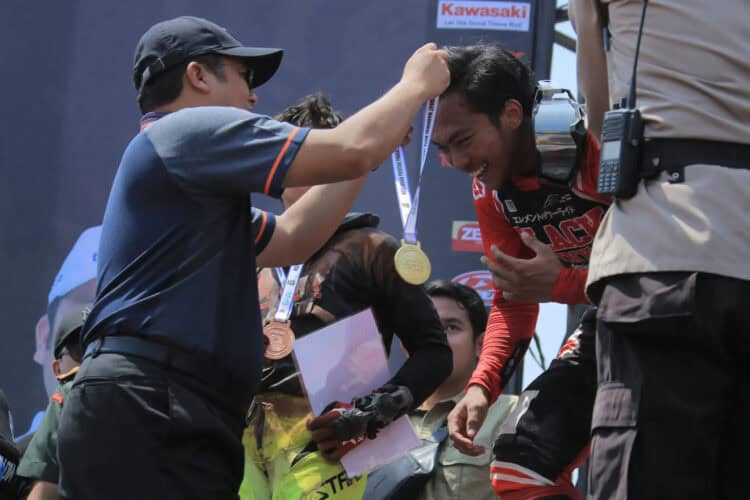 Ratusan Pembalap Bersaing di Kejuaraan Motocross Piala Wali Kota Tangerang