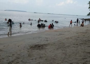 Poto lepas pantai