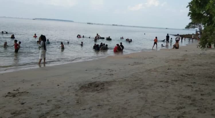 Poto lepas pantai