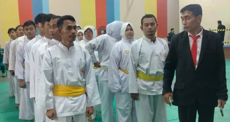 Ratusan pelajar dari berbagai daerah, bertanding silat. (SIDIK/SATELITNEWS.COM)