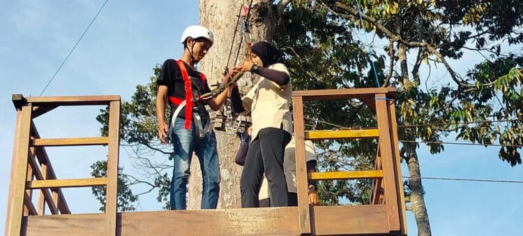 Sejumlah wisatawan, menikmati liburan di objek wisata yang ada di Kabupaten Serang. (ISTIMEWA)