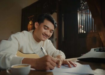 Lirik Lagu Alum-GildCoustic