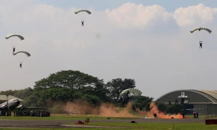 TNI Paling Dipercaya, KPK dan Parpol Terbawah di Kelasnya