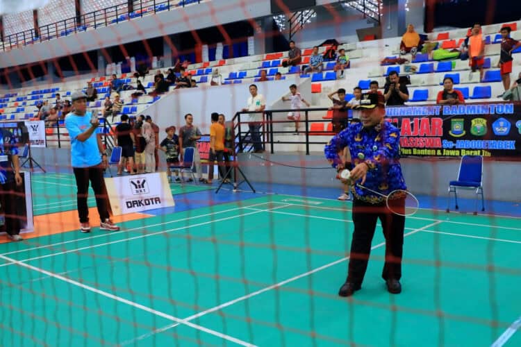 Pj Wali Kota Tangerang Buka Kejuaraan Bulutangkis, Instruksikan Susun Kalender Event