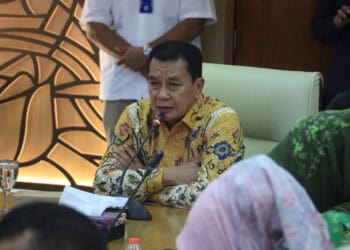 Situasi rapat dan sosialisasi putusan sidang PTUN yang dihadiri Perumda Pasar NKR, perwakilan pedagang Pasar Kutabumi, dan Forkopimda, di Ruang Solear, Gedung Sekretariat Daerah Kabupaten Tangerang, Jumat (1/3). (ALFIAN HERIANTO)
