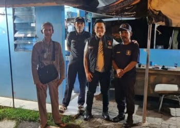 Kasat Reskrim Polresta Tangerang Kompol Arief N Yusuf melakukan patroli ke perumahan. dan (ISTIMEWA)