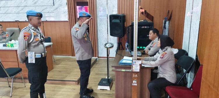Propam Polres Serang awasi rekrutmen Calon Anggota Polri. (ISTIMEWA)