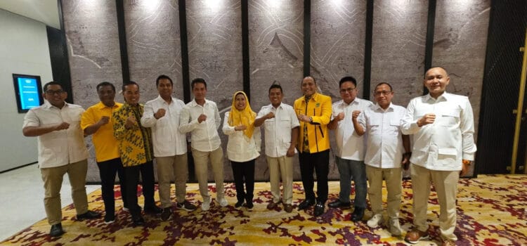 Jajaran pengurus DPD Golkar Banten dan DPW Gerindra Banten, jajaki koalisi di Pemilihan Gubernur (Pilgub) Banten, November 2024 nanti. (SIDIK/SATELITNEWS.COM)