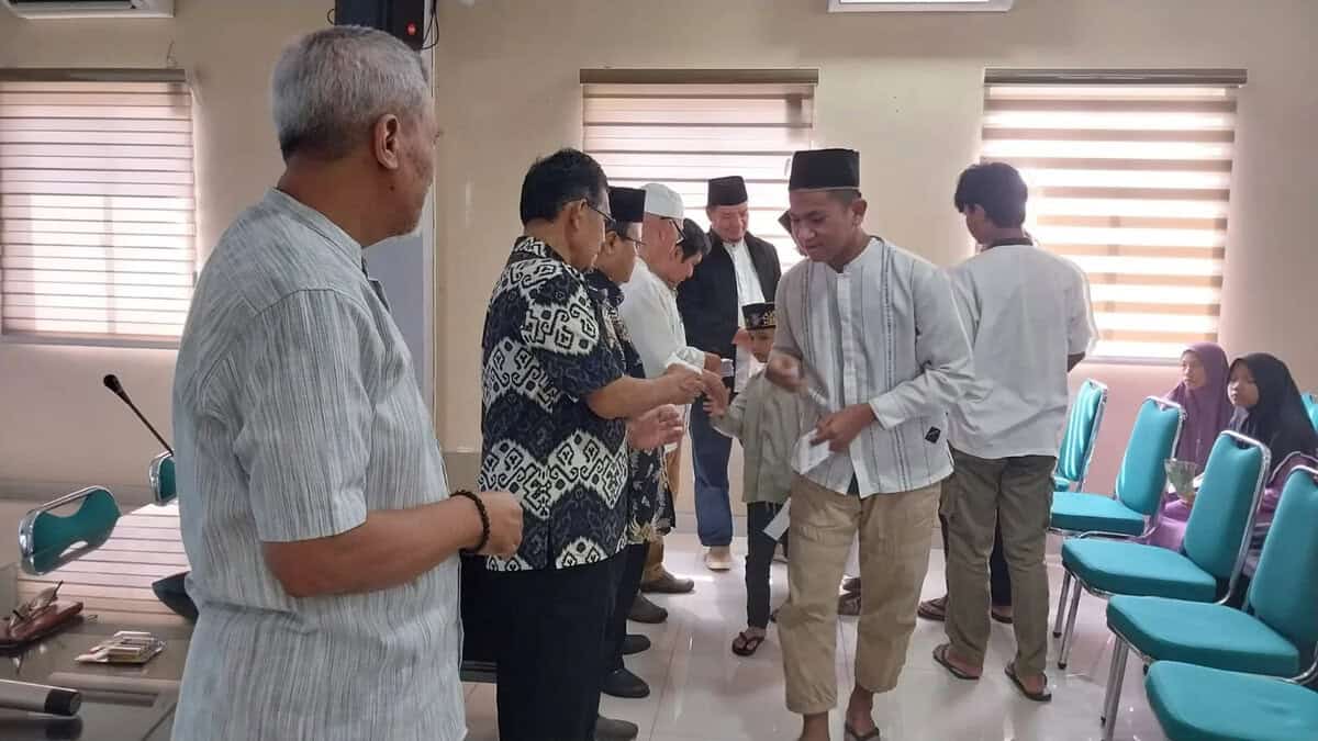 SMK Pustek Serpong Berikan Santunan Ramadhan Kepada Ratusan Yatim Piatu dan Dhuafa Pondok Jagung